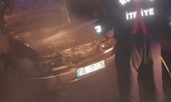 Amasya’da park halindeki otomobil yandı