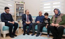 Artvin Valisi Ünsal şehit ailelerini ziyaret etti