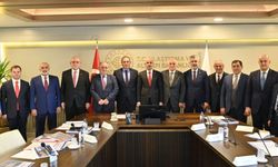 Trabzon Reel Sektör Platformu temsilcileri Bakan Uraloğlu'na taleplerini iletti