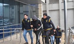 Zonguldak'ta bir kişiyi yüksek kazanç vaadiyle dolandırdıkları iddiasıyla 4 zanlı tutuklandı