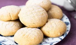 Herkesi kurabiye ustası yapacak pratik tarif! 5 malzeme ile ağızda dağılan Kurabiye nasıl yapılır?