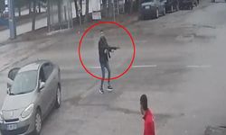 Dehşet anları kameraya böyle yansıdı: Çorum'da sokak ortasında silahlı saldırı!