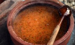 Usta aşçıların gizli tarifi: Topaklanmayan Tarhana Çorbası nasıl yapılır)