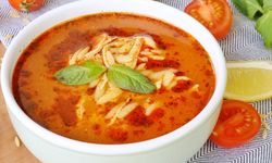 Sağlıklı ve lezzetli: Şifa deposu anne usulü Şehriyeli Tavuk Çorbası tarifi