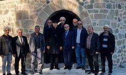 İYİ Parti'den Koyunbaba Türbesi ile Şehitliğe ziyaret