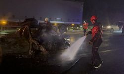 Anadolu Otoyolu'nda kaza yapan otomobil kullanılamaz hale geldi