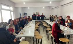 Ladik'te kadınlara "En İyi Narkotik Polisi Anne Projesi" anlatıldı