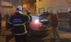 Tokat'ta yangın çıkan otomobilde hasar oluştu