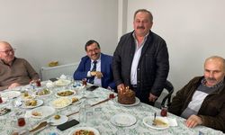 Mustafa Fındıkcı'ya Çorum'daki odaların başkanlarından doğum günü sürprizi