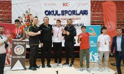 Bilek Güreşi şampiyonları Çorum'dan: Konya'da tarih yazdılar