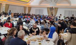 AK Parti Karabük Belediye Başkan adayı Çetinkaya, sporcularla iftar yaptı