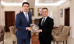 Azerbaycan Milletvekili Hamzayev, TOGÜ Rektörü Yılmaz'ı ziyaret etti