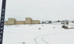Hititlerin başkenti kar altında: Çorum'un 8 bin yıllık antik şehir Hattuşa beyaza büründü