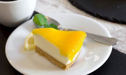 Enfes Cheesecake tarifi! Tatlı krizinizi sonlandıracak Limonlu Cheesecake nasıl yapılır?