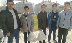 Alaca İmam Hatip Ortaokulu öğrencilerden Ramazan yardımı