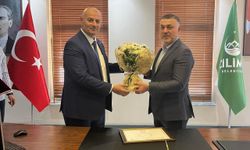 Çilimli Belediye Başkanı Yıldız, mazbatasını aldı