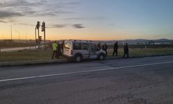 Çorum'da 1 kişinin yaralandığı trafik kazası kamerada