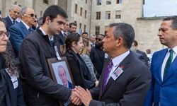 CHP lideri Özel, eski Milletvekili Şeyhmus Bahçeci’nin cenazesine katıldı