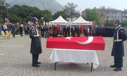 Genç Astsubay Oğuzhan Tombuloğlu'nun cenazesi gözyaşları içinde memleketine uğurlandı