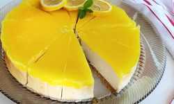 Bu tarifi deneyenler bayıldı: Şeflerin bile kıskanacağı Limonlu Cheesecake