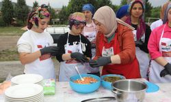 Amasya'nın yöresel yemekleri öğrencilere tanıtıldı