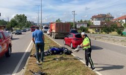 Bartın'da minibüsle çarpışan motosikletin sürücüsü yaralandı