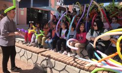 Genç Yeşilay ekibi Ortaköy'de öğrencileri madde bağımlılığı konusunda bilgilendirdi