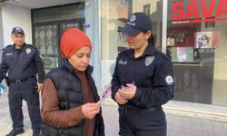 Terme'de polis, dolandırıcılığa karşı uyarı broşürü dağıttı