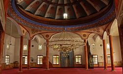 Çorum'un İncisi: İskilip Ulu Camii, Çini Sanatının Görkemli Örnekleriyle Büyülüyor