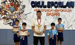 Osmancık'ın gururu genç badmintoncular Türkiye ikincisi oldu!