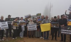 Giresun'da bir grup, Sandık Göl civarında turizm tesisi yapılmasını protesto etti