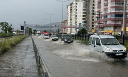 GÜNCELLEME - Rize'de şiddetli yağış etkili oluyor