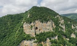 Şahinkaya Tepesi, Türkiye haritasını andıran kayalık alanıyla merak uyandırıyor