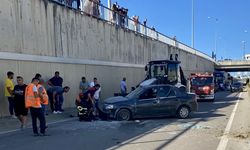 Sinop’ta aydınlatma direğine çarpan otomobildeki 4 kişi yaralandı