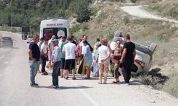 Sinop'ta otomobil su kanalına devrildi, 3 kişi yaralandı