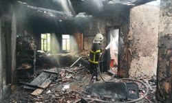 Tokat'ta çıkan yangında 2 katlı ev kullanılamaz hale geldi