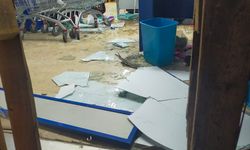 Tokat'ta kuvvetli rüzgar nedeniyle marketin camları kırıldı, 5 kişi yaralandı