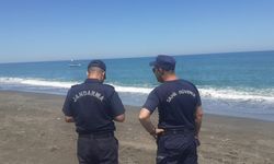Bayram tatilinde acı olay: Denizde kaybolan Çorumlu çocuğu arama çalışmalarına helikopter katıldı