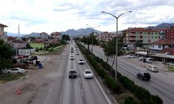 Kurban Bayramı'nda Osmancık'ta trafik yoğunluğu...