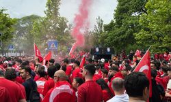 A Milli Takım’a büyük destek: Dortmund’da sokakları Kırmızı-Beyaz