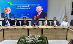 Bakan Ersoy, AK Parti İl Başkanlığında ağırlandı