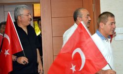 Çorum İl Genel Meclisi'nden Türk Bayrağına saldırılara sert tepki: 'O eli kırarız!'