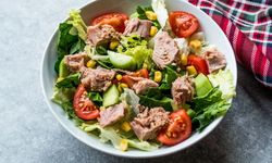 Aç lalmadan zayıflatan mucizevi salata! Ton Balıklı Salata nasıl yapılır?
