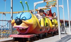 Zonguldak'ta yaz Kur'an kursunu bitiren öğrenciler lunaparkta eğlendi