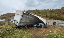 Yağışlı hava felaketi getirdi: Samsun-Ankara yolunda zincirleme kaza: 3 ölü, 10 yaralı