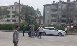 Osmancık’ta motosiklet kazası: Yayaya çarpan sürücü kaçtı