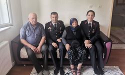 Kargı İlçe Jandarma Komutanı'ndan anlamlı ziyaret: Gazi Mustafa Tatar'a vefa