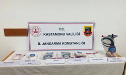 Kastamonu'da uyuşturucu operasyonunda 3 zanlı tutuklandı