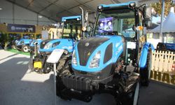 New Holland üç yeni traktörü ve otonom tarım robotlarını Bursa Tarım Fuarı'nda görücüye çıkardı