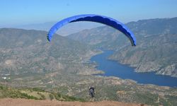 Çorum'da Yamaç Paraşütü festivali: Tekke Dağının zirvesinde adrenalin fırtınası